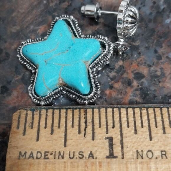 Tourquise Necklace and Earrings - Picture 7 of 7